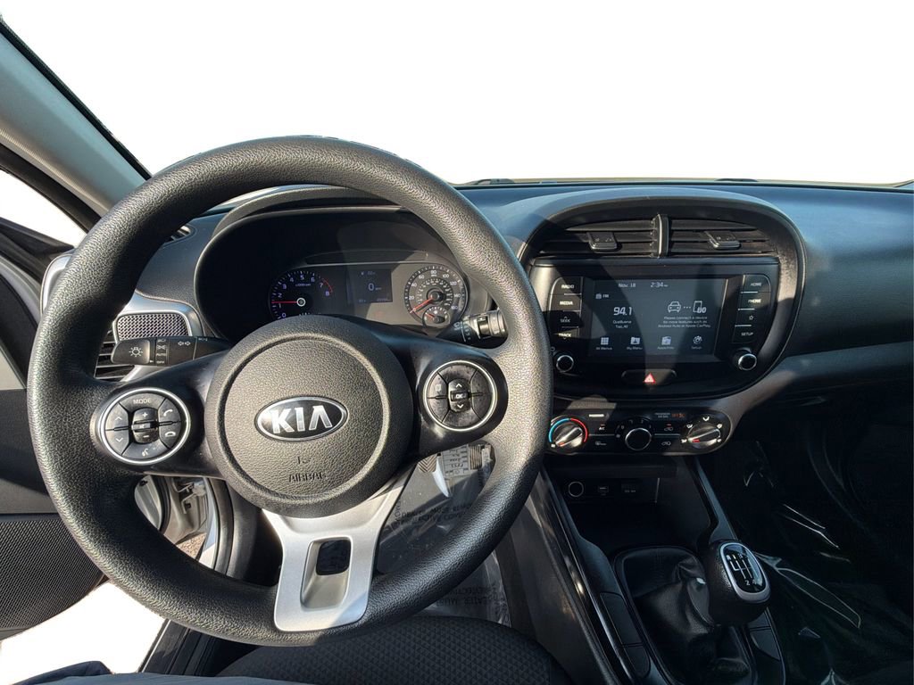 Used 2020 Kia Soul LX image 28