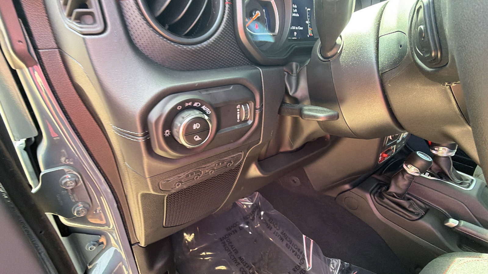 Used 2025 Jeep Gladiator Rubicon w/ Safety Group image 24