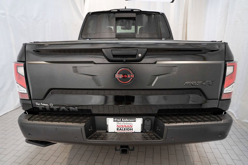 Certified 2023 Nissan Titan PRO-4X w/ Pro-4x Convenience Package image 4