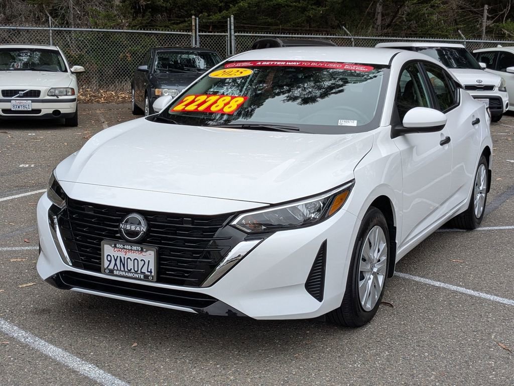 Used 2025 Nissan Sentra S FWD image 2
