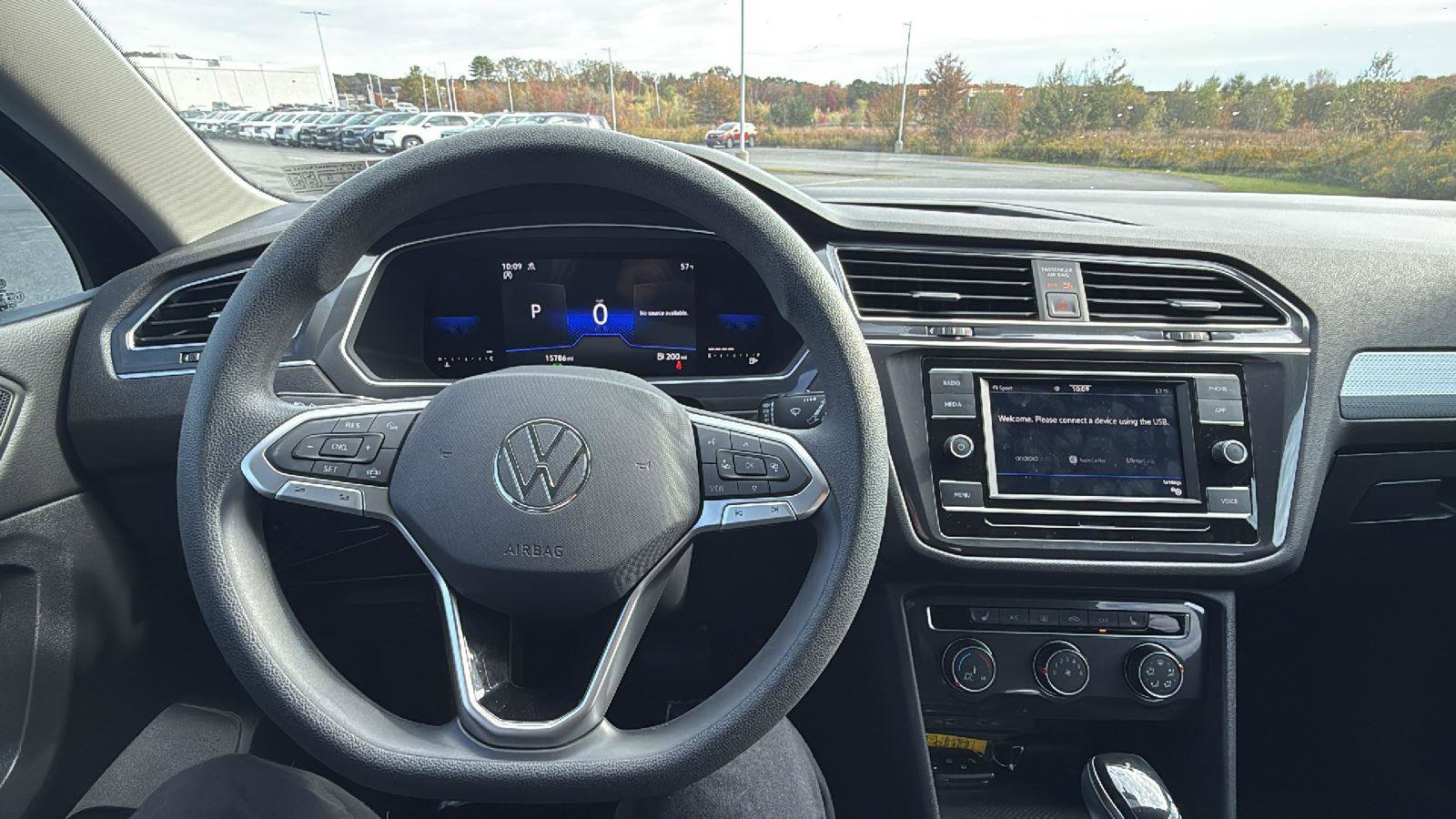 Used 2022 Volkswagen Tiguan S image 26