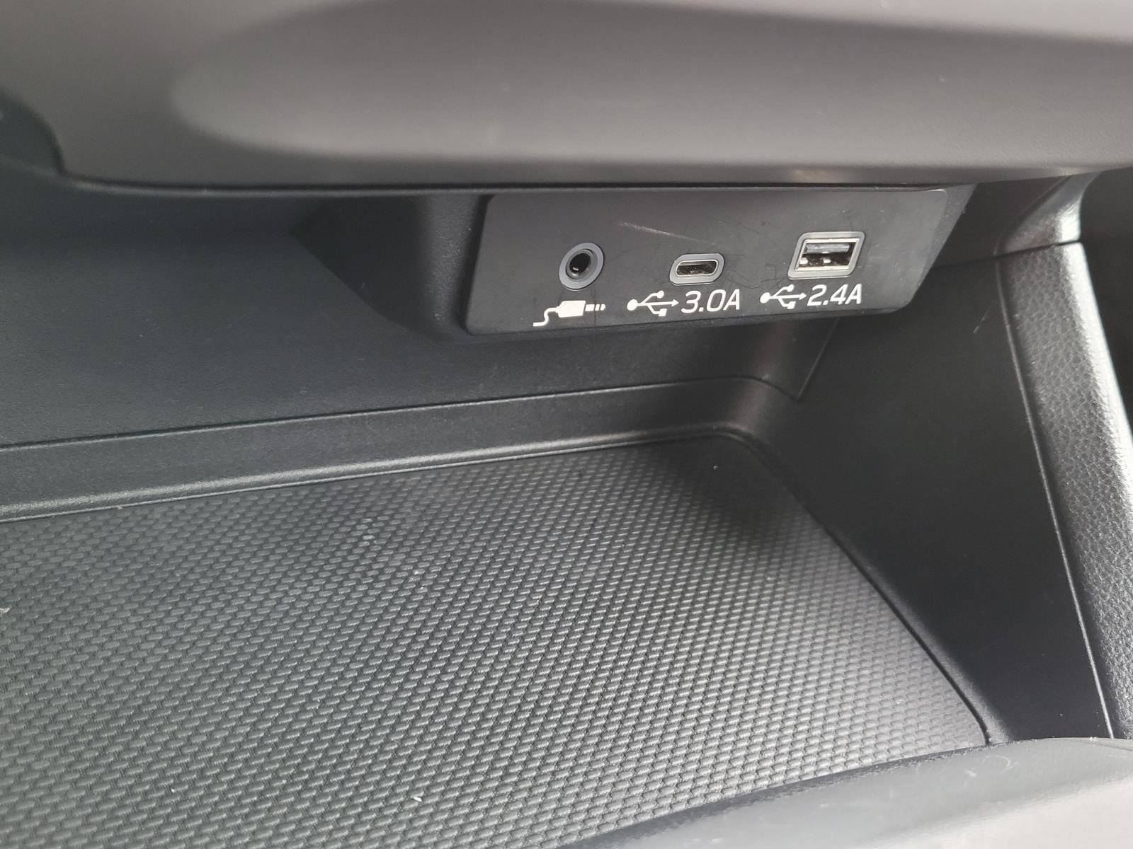 Used 2025 Subaru Crosstrek 2.0i Premium image 28