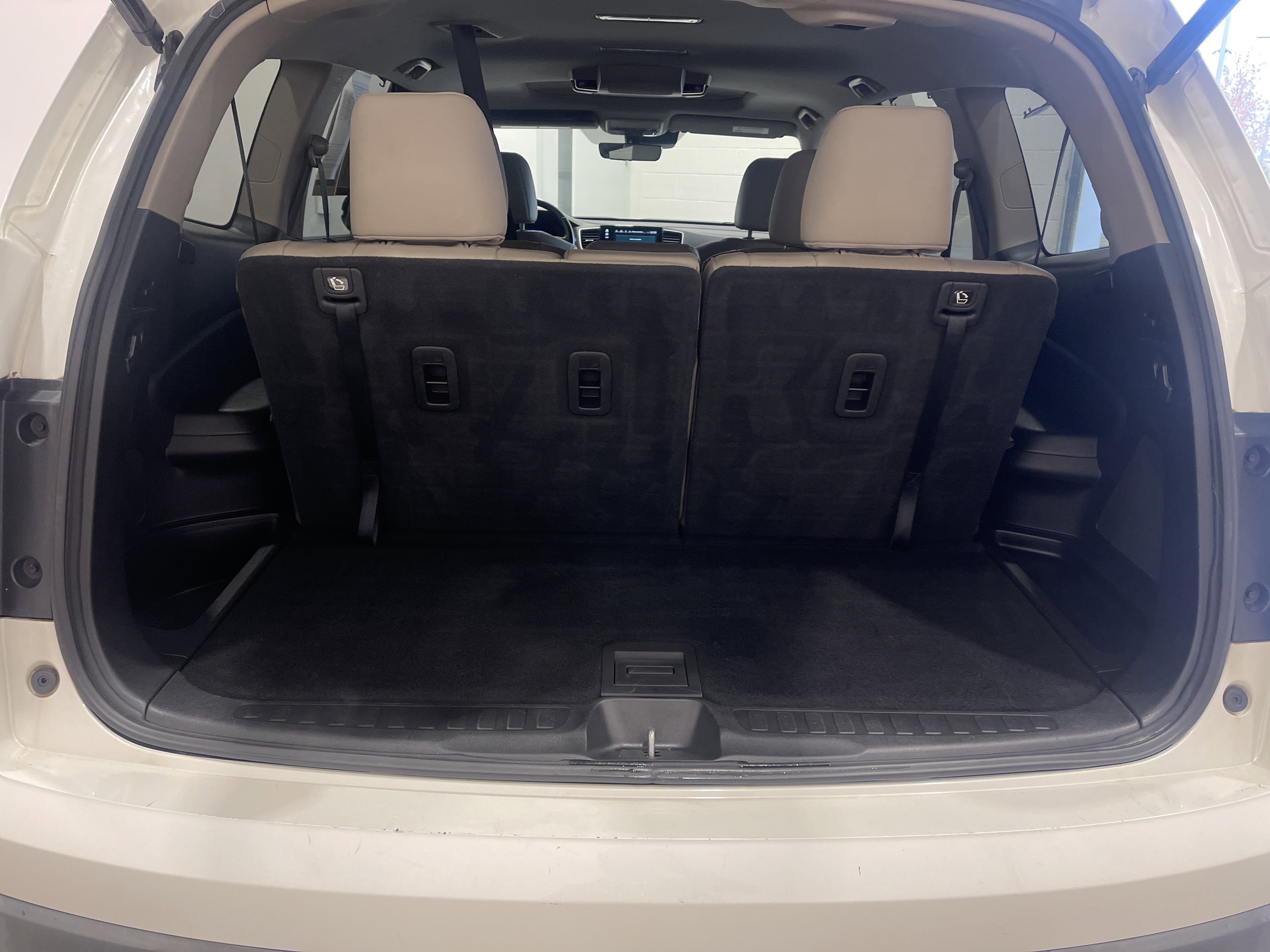 Certified 2019 Honda Pilot Touring image 30