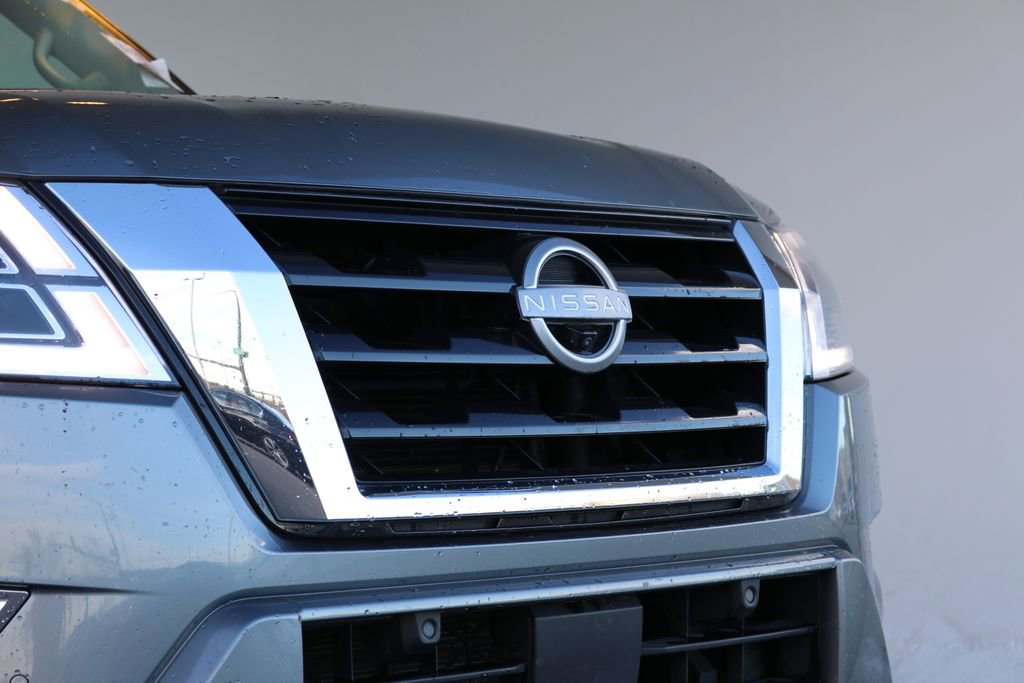 Used 2024 Nissan Armada SL image 12