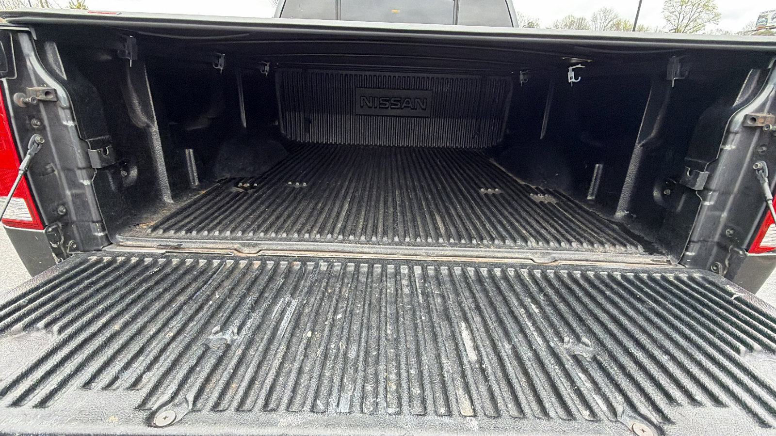 Used 2008 Nissan Titan XE image 13