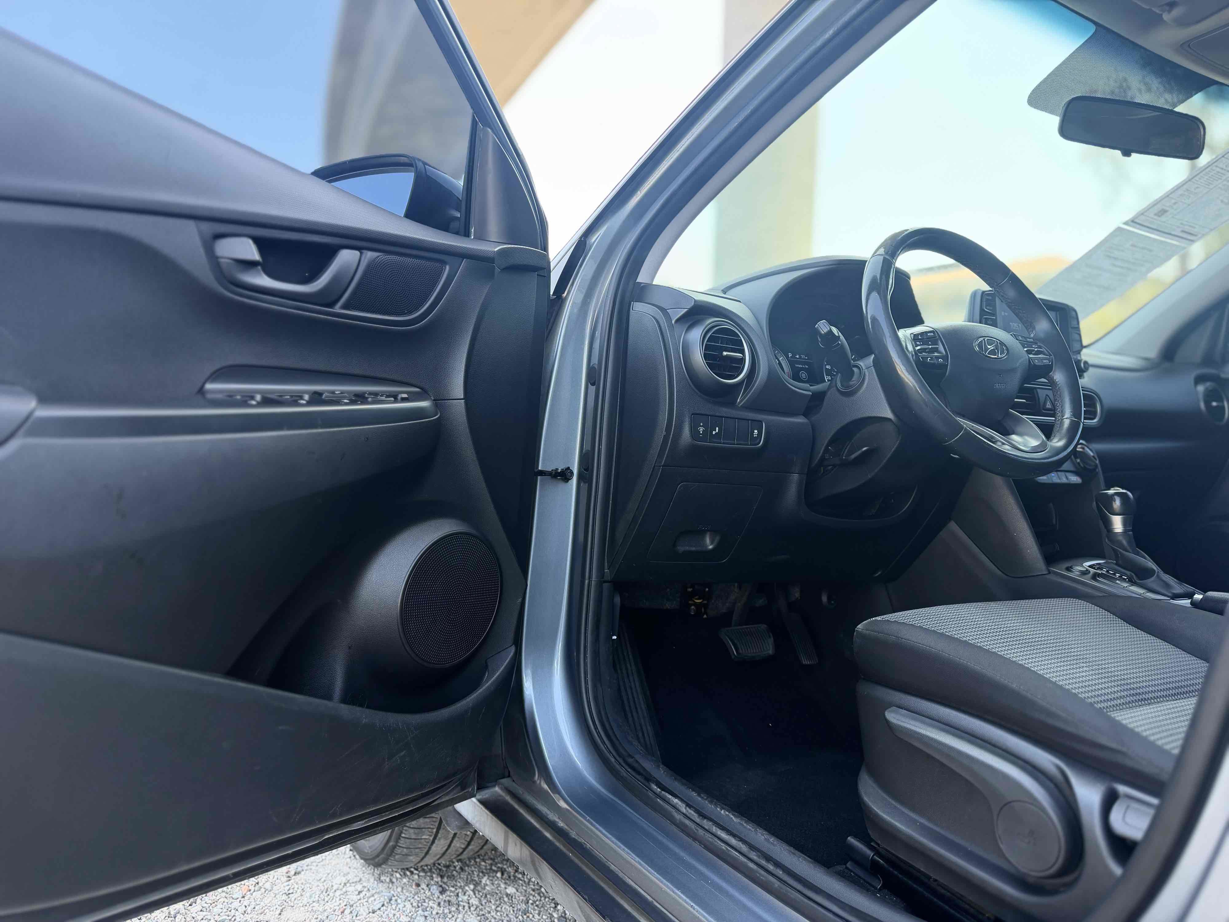Used 2018 Hyundai Kona SEL FWD image 17