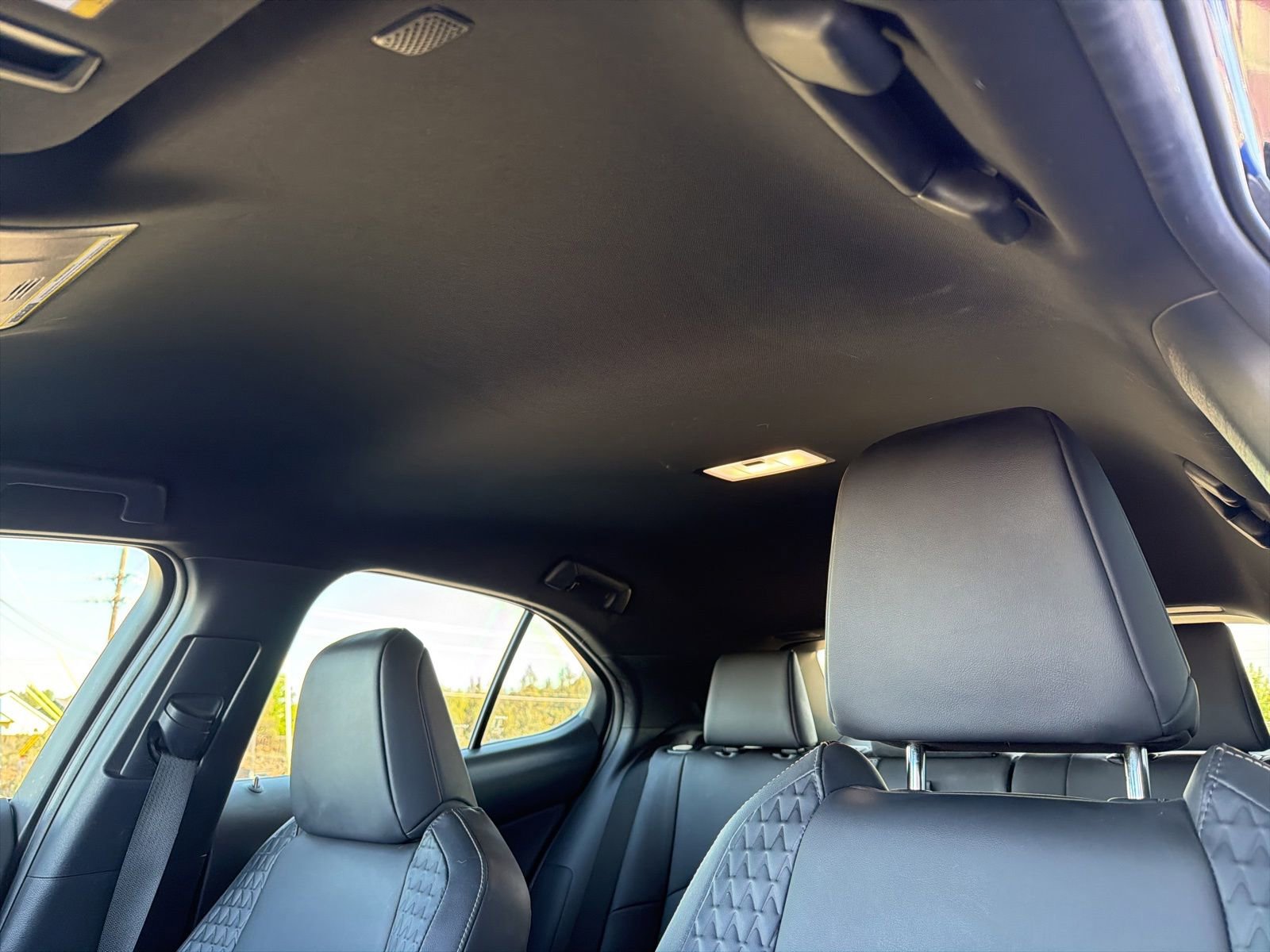 Used 2022 Lexus UX 200 w/ Accessory Package (Z1) FWD image 17