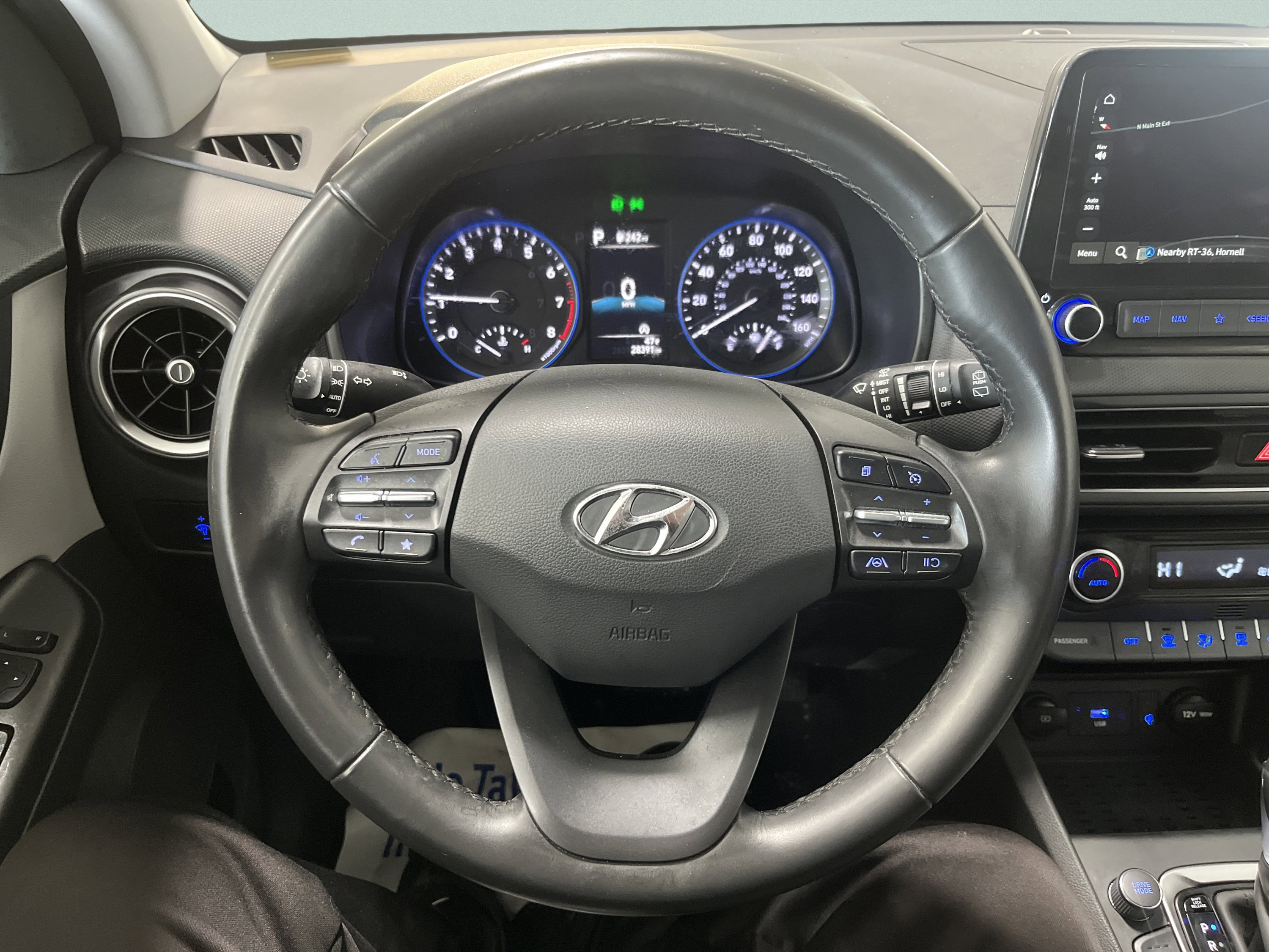 Used 2023 Hyundai Kona SEL w/ Convenience Package image 18