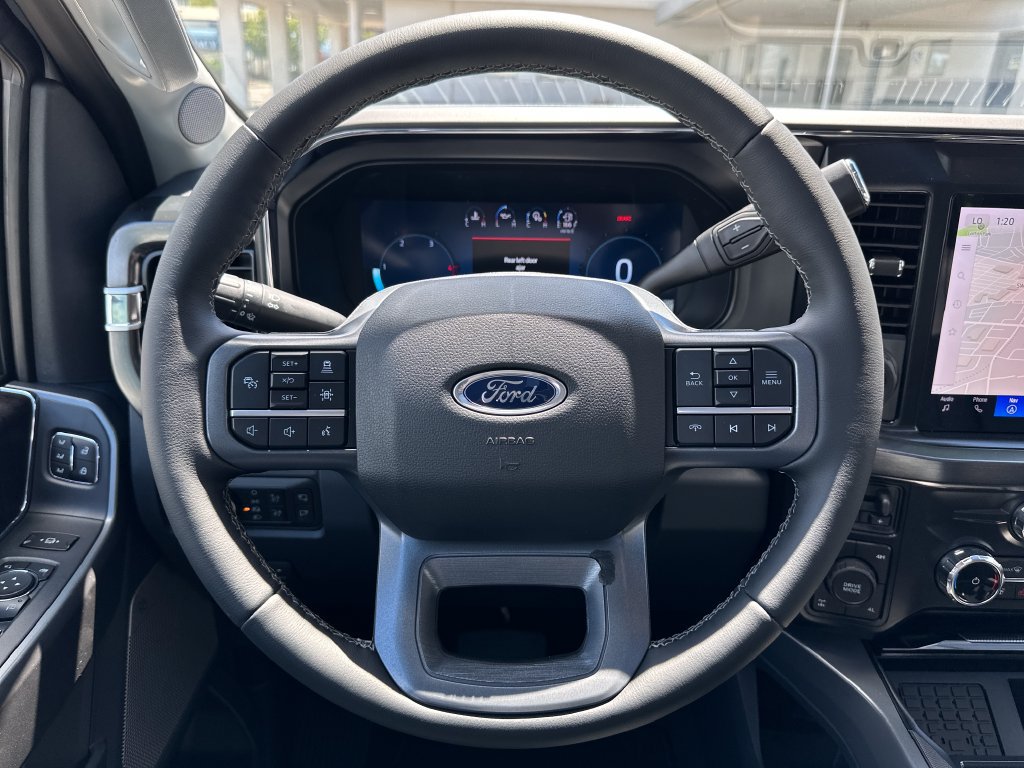 New 2026 Ford F250 Lariat w/ Black Appearance Package AWD/4WD image 19