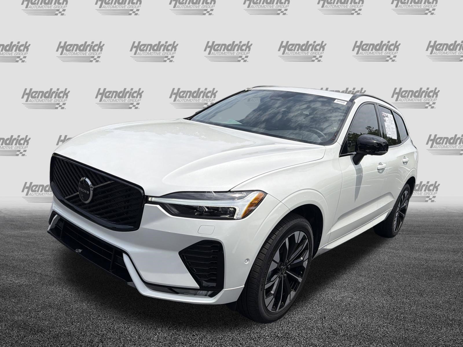 Used 2026 Volvo XC60 B5 Plus w/ Protection Package Premier AWD/4WD image 6