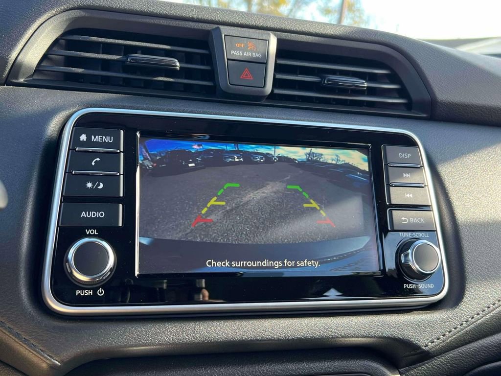 Used 2025 Nissan Versa S image 27