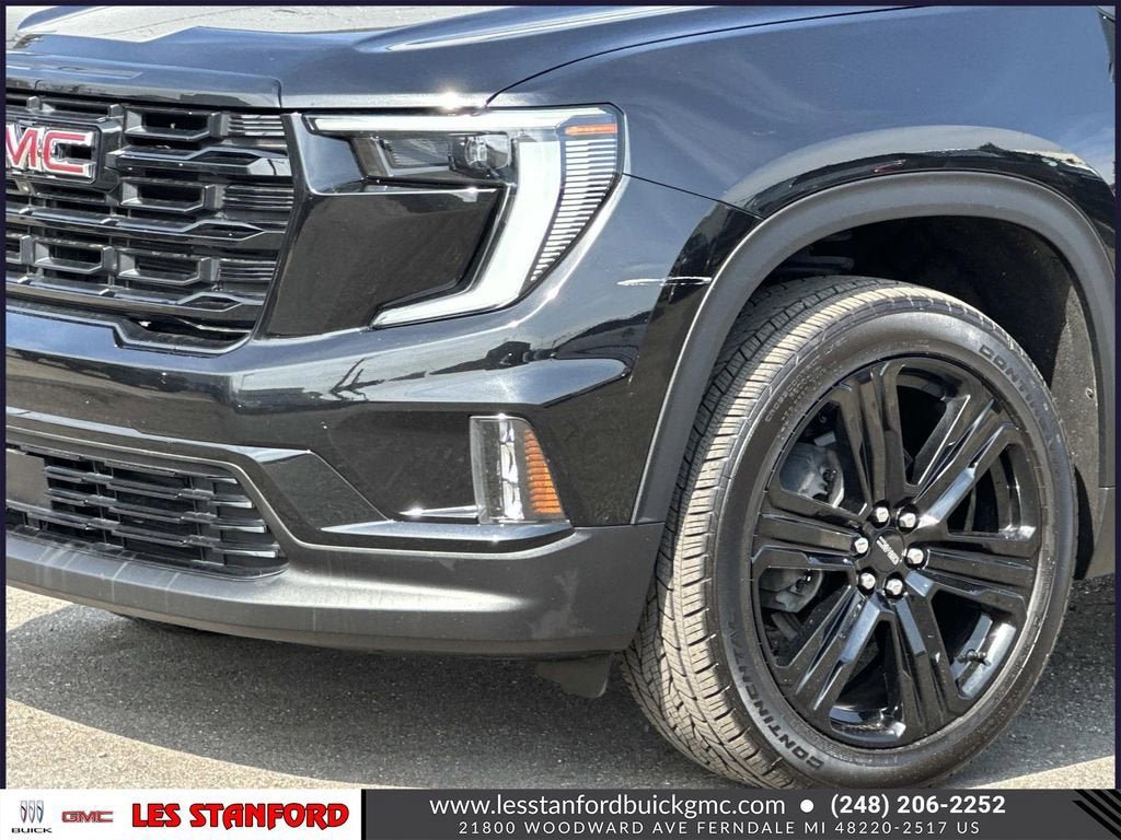 Used 2024 GMC Acadia Elevation w/ Black Edition FWD image 9