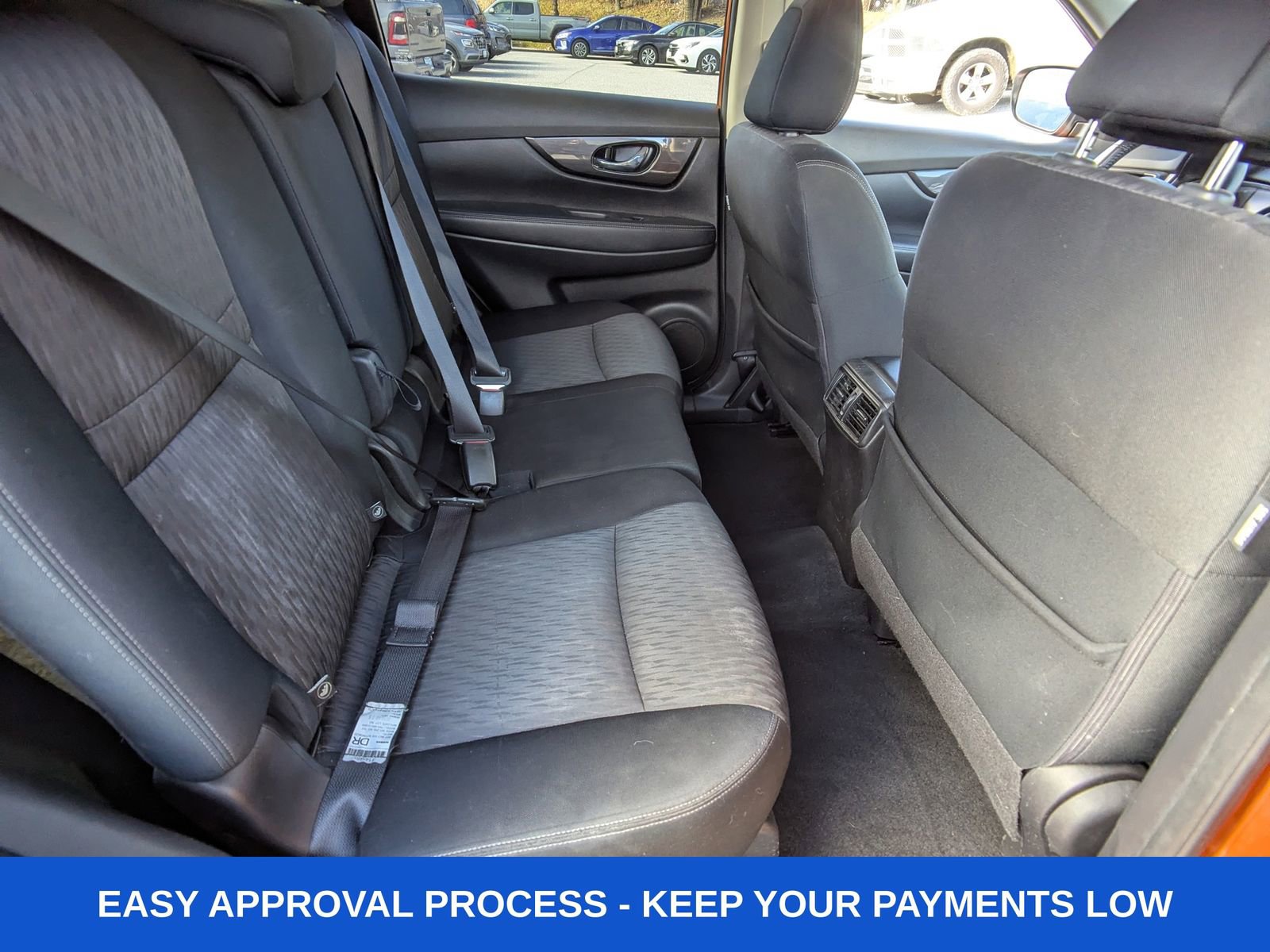 Used 2019 Nissan Rogue SV image 16