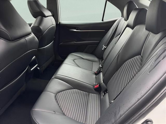 Used 2023 Toyota Camry SE image 11