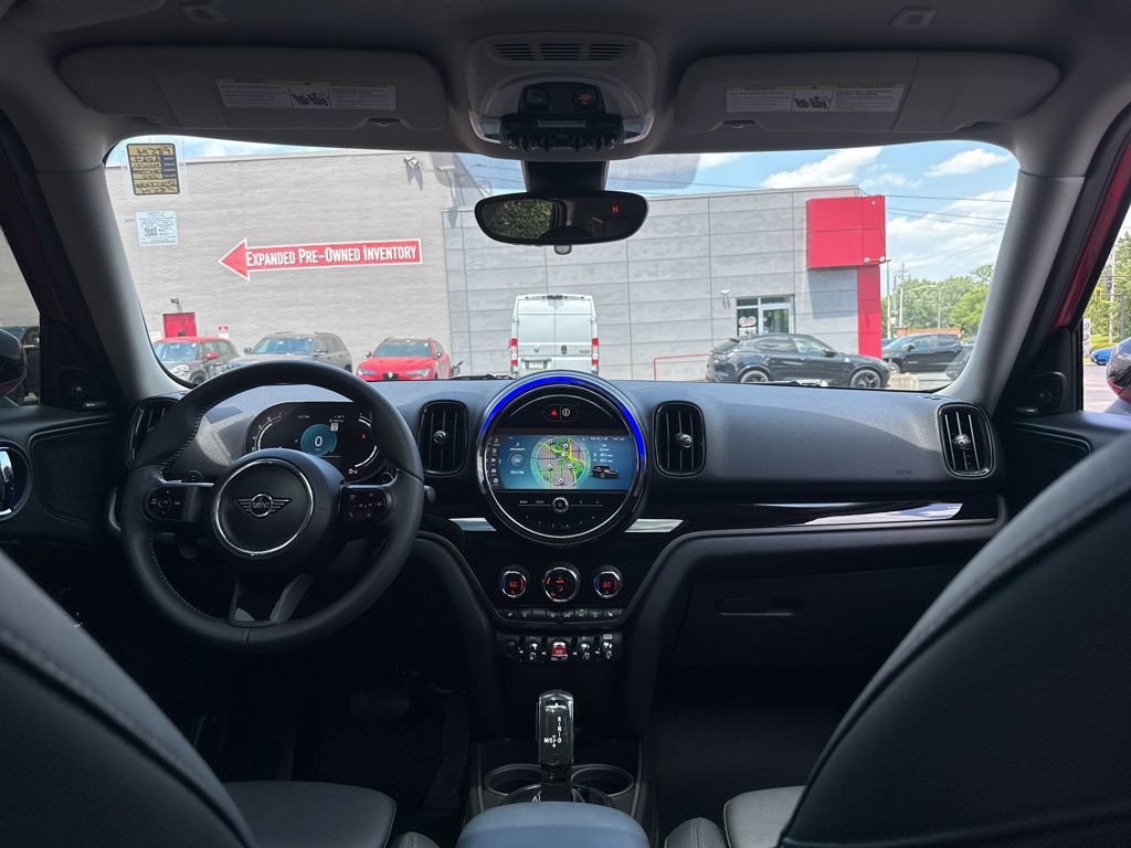 Used 2024 MINI Cooper Countryman S w/ Premium Package FWD image 34