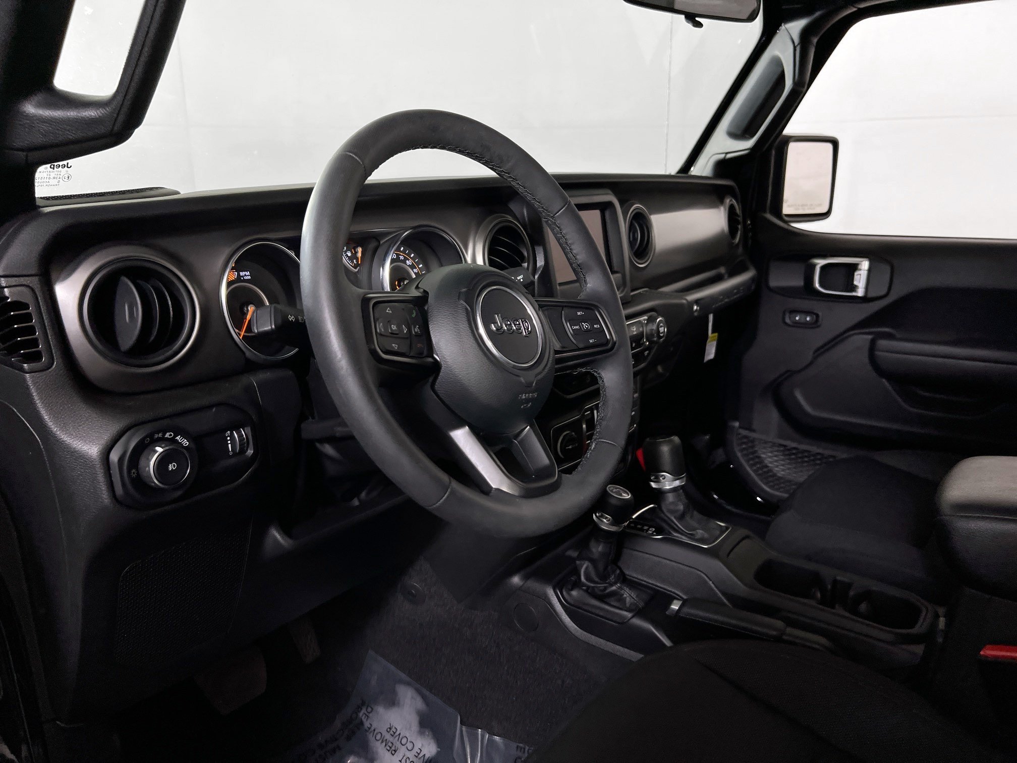 Used 2023 Jeep Wrangler Unlimited Sport AWD/4WD image 9
