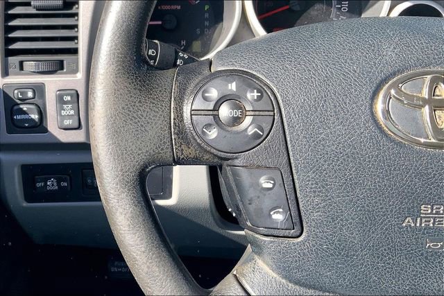 Used 2012 Toyota Tundra 4x4 CrewMax w/ Tow Pkg image 18