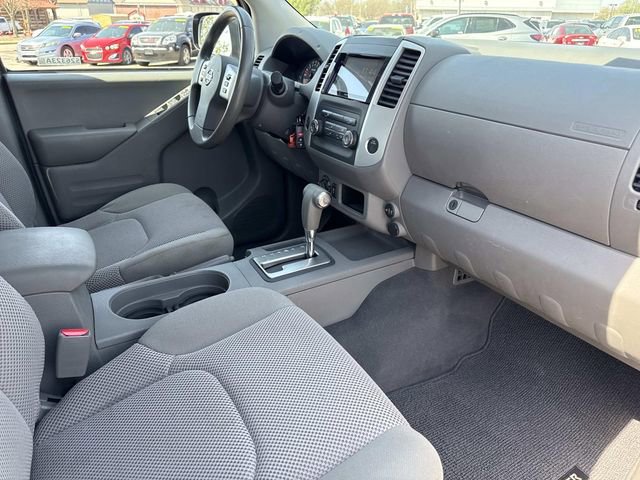 Used 2019 Nissan Frontier SV image 18