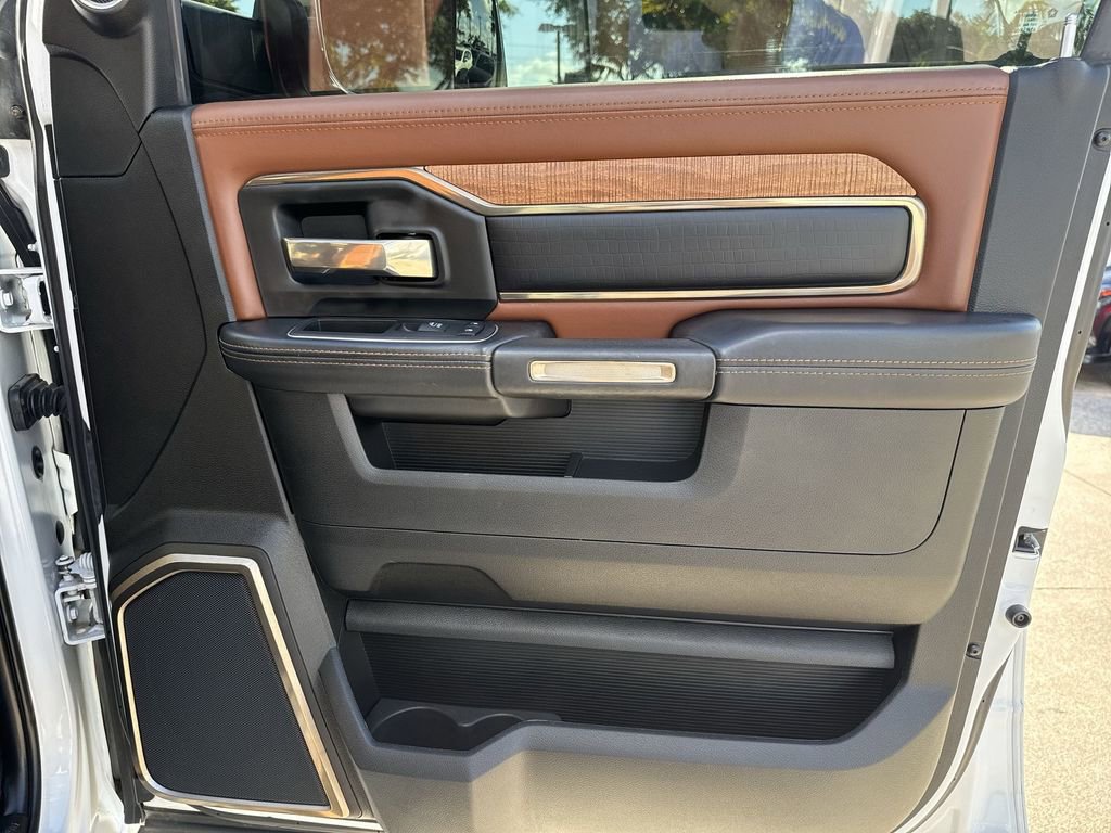 Used 2020 RAM 2500 Limited AWD/4WD image 43
