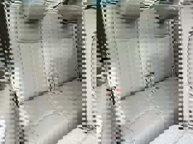 Used 2015 Nissan Pathfinder Platinum w/ Family Entertainment Package image 22