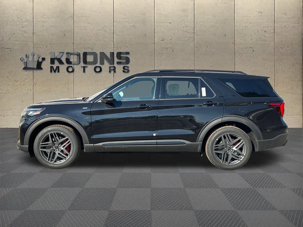 New 2025 Ford Explorer ST-Line w/ Premium Package image 4