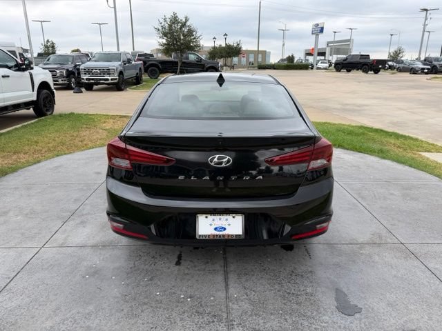 Used 2020 Hyundai Elantra SEL FWD image 6
