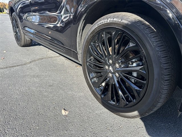 Certified 2023 Lincoln Corsair Reserve w/ Equipment Group 201A image 11