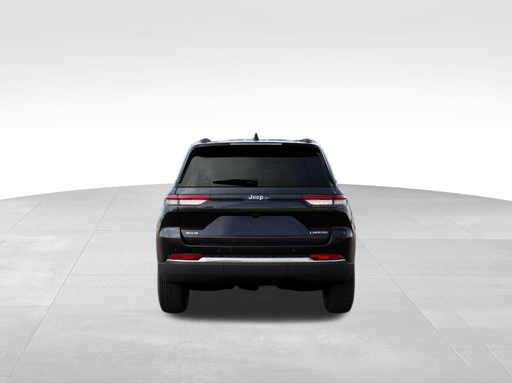 New 2026 Jeep Grand Cherokee Laredo AWD/4WD image 7