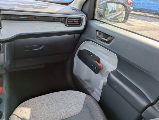 Certified 2022 Ford Maverick XLT w/ XLT Luxury Package image 17