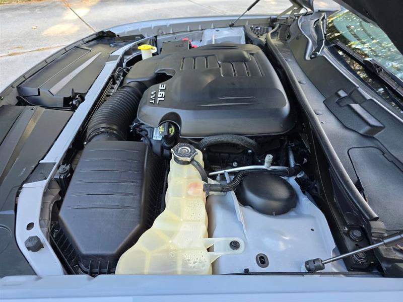 Used 2021 Dodge Challenger SXT image 29