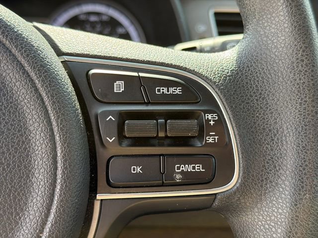 Used 2019 Kia Niro LX image 25