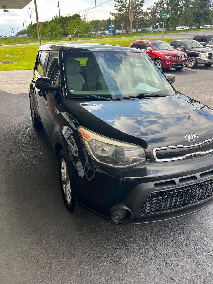 Used 2015 Kia Soul + FWD image 5