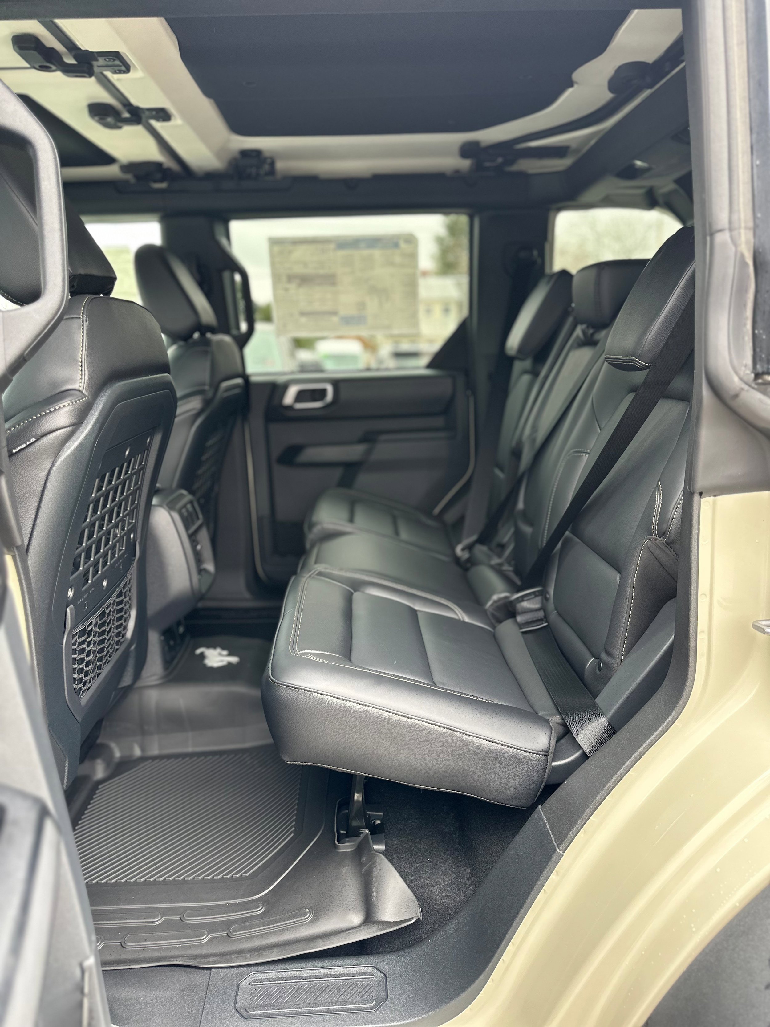 New 2025 Ford Bronco Badlands w/ Sasquatch Package AWD/4WD image 25
