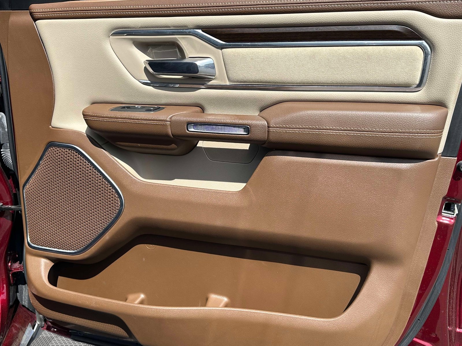 Used 2021 RAM 1500 Laramie w/ Chrome Appearance Group image 19