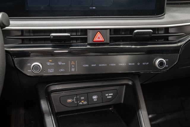Used 2025 Kia K5 LXS image 18