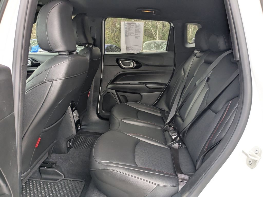 Used 2024 Jeep Compass Trailhawk image 14