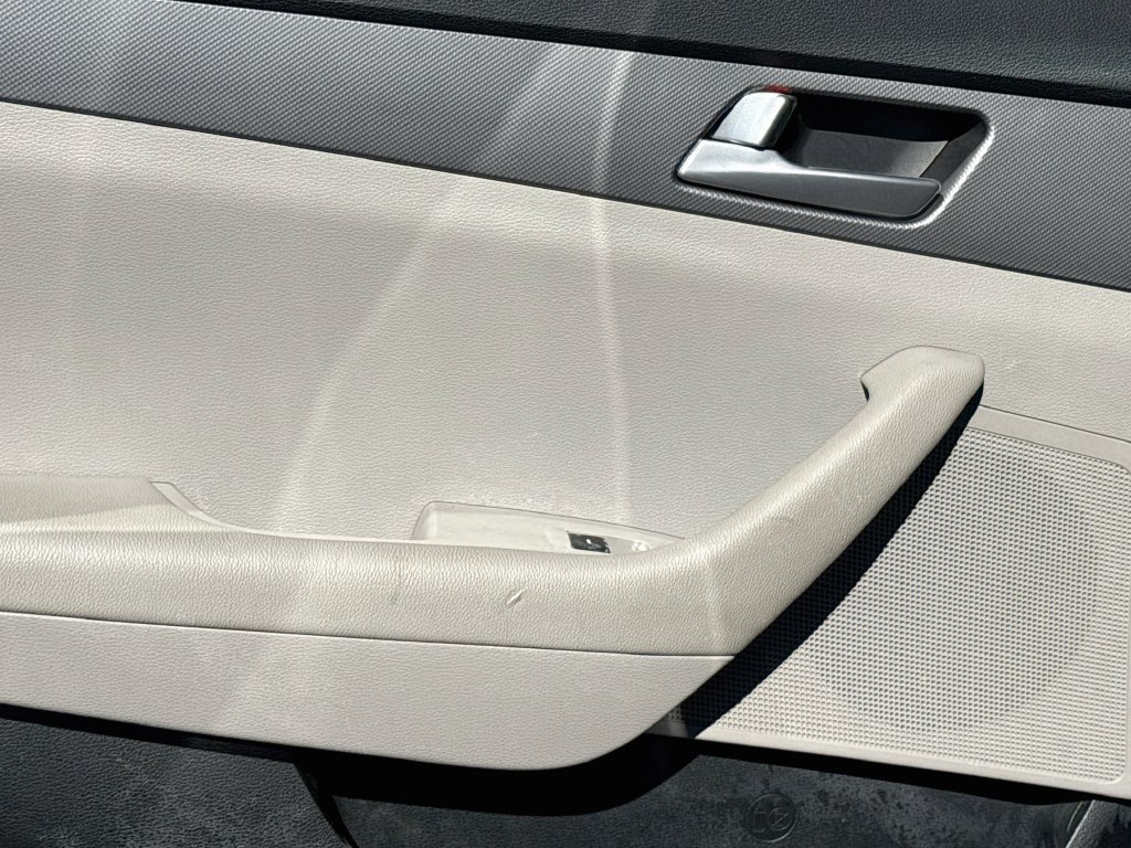Used 2016 Hyundai Sonata SE FWD image 27