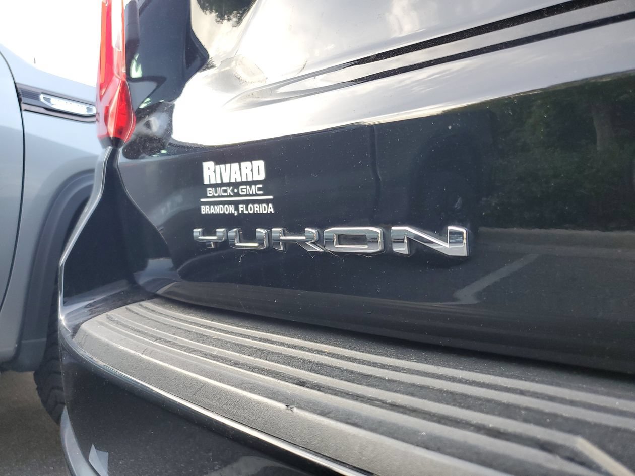 Used 2023 GMC Yukon AT4 AWD/4WD image 7
