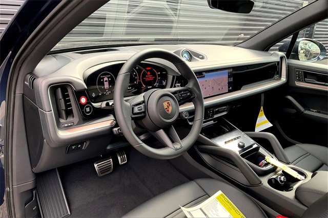 New 2026 Porsche Cayenne S image 4