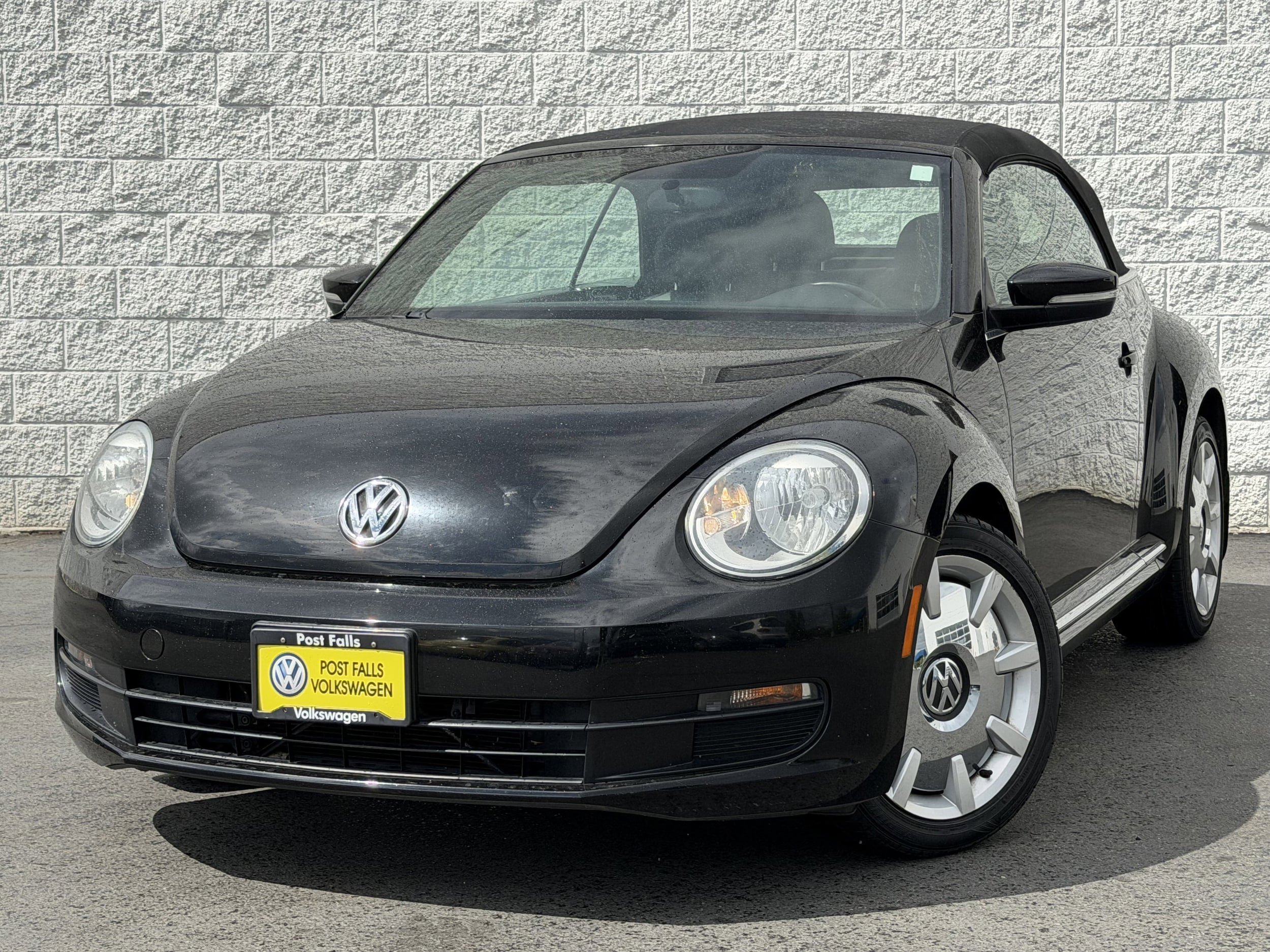 Used 2013 Volkswagen Beetle 2.5 FWD image 3
