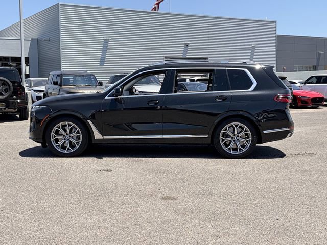 Used 2023 BMW X7 xDrive40i w/ Climate Comfort Package AWD/4WD image 9