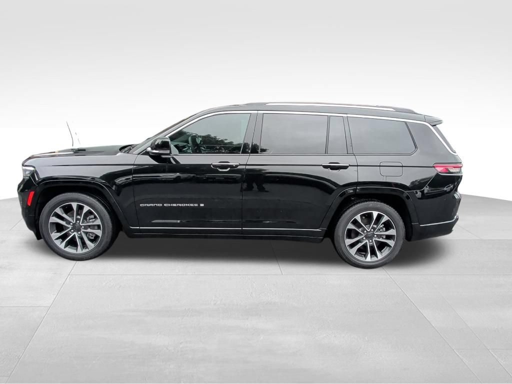 Used 2023 Jeep Grand Cherokee L Overland w/ Luxury Tech Group IV AWD/4WD image 2
