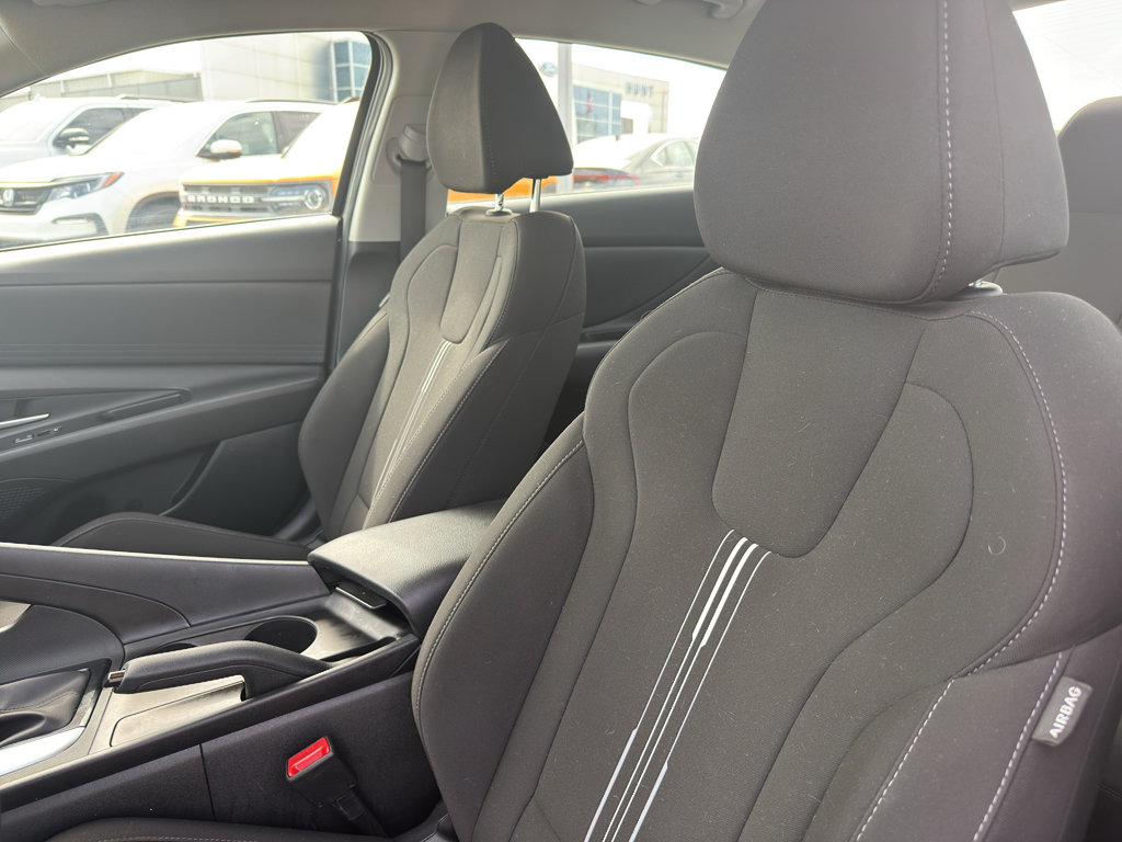 Used 2023 Hyundai Elantra SEL FWD image 13