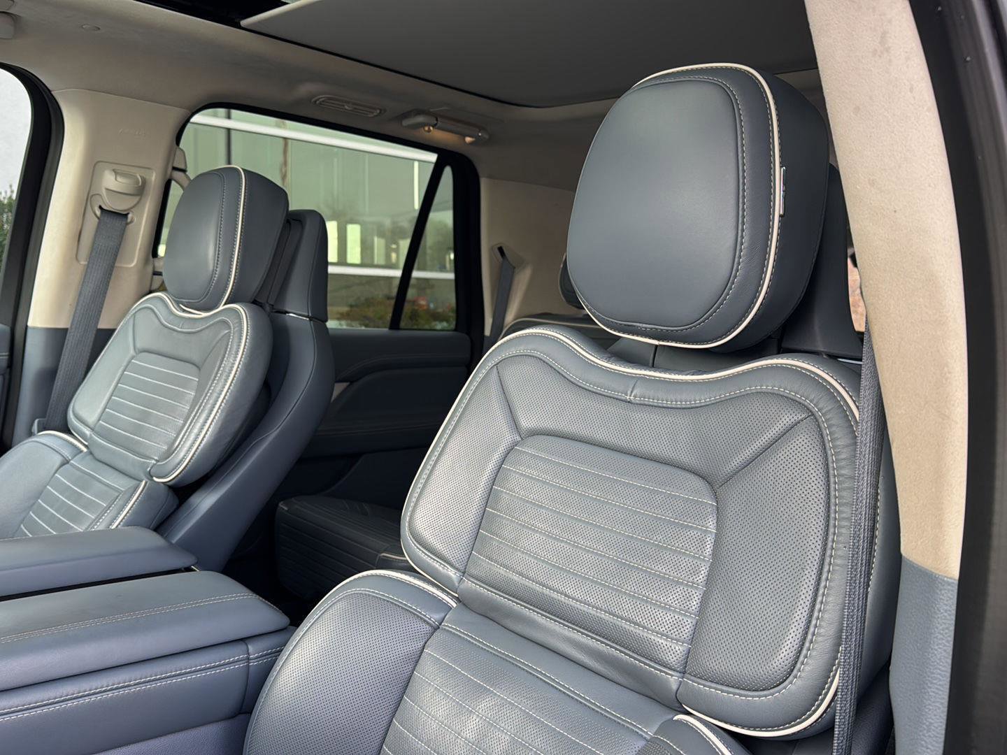 Used 2023 Lincoln Navigator L Black Label image 26