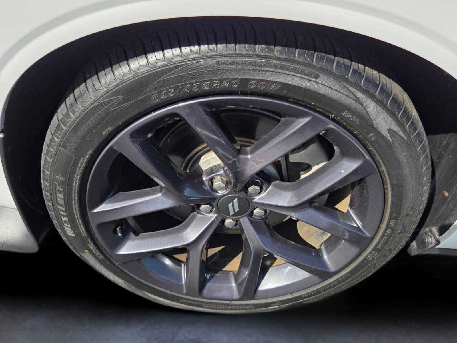 Used 2021 Dodge Challenger R/T w/ Blacktop Package RWD image 9