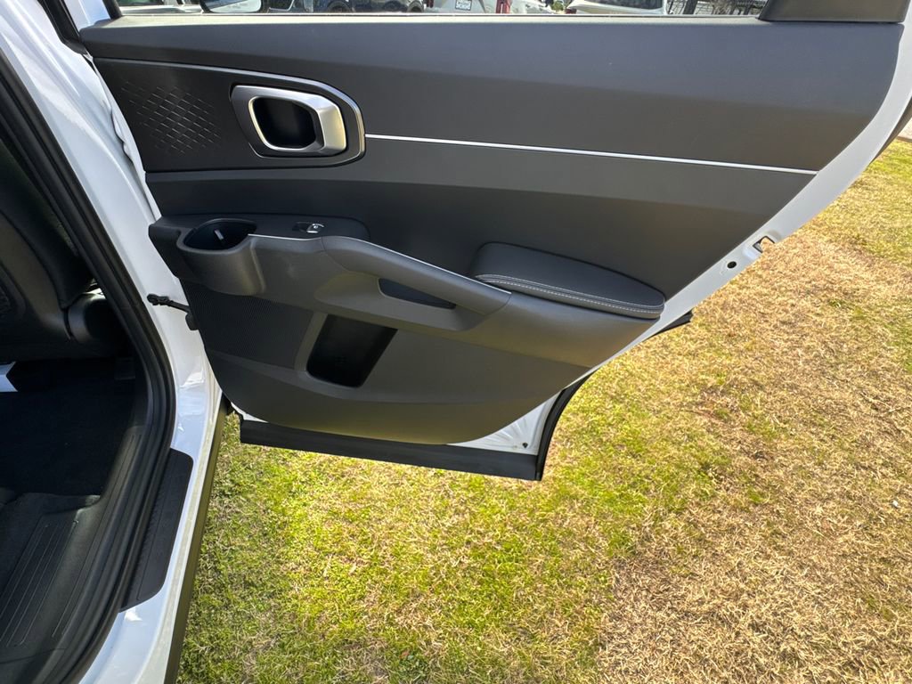 New 2026 Kia Sorento LX image 16
