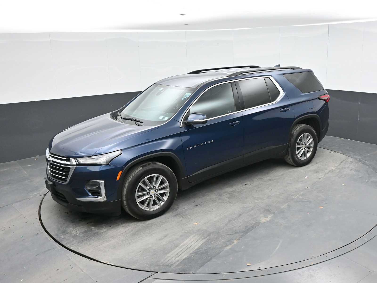 Used 2023 Chevrolet Traverse LT AWD/4WD image 31