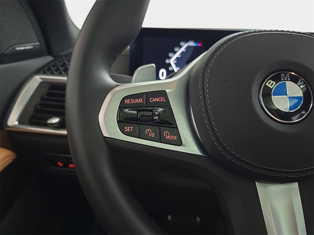 Used 2025 BMW X7 xDrive40i w/ M Sport Package image 20