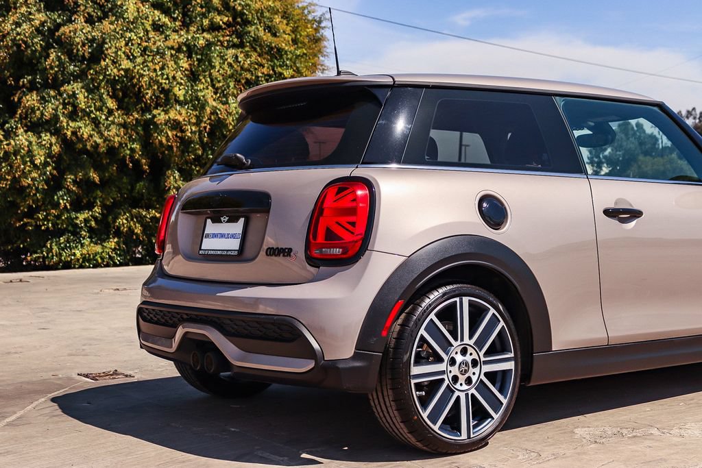 Used 2024 MINI Cooper S FWD image 12
