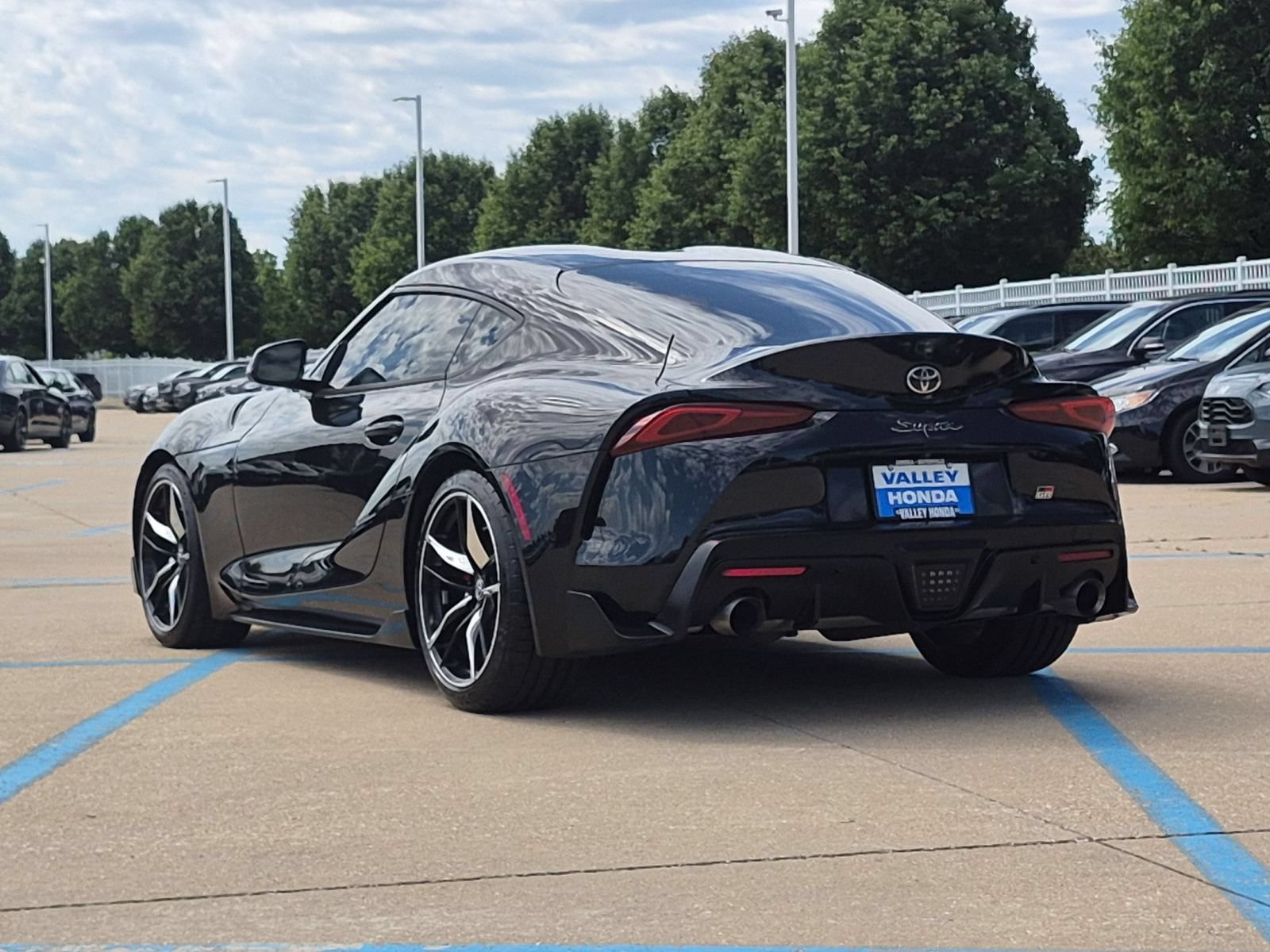 Used 2021 Toyota Supra Premium w/ Driver Assist Package RWD image 8